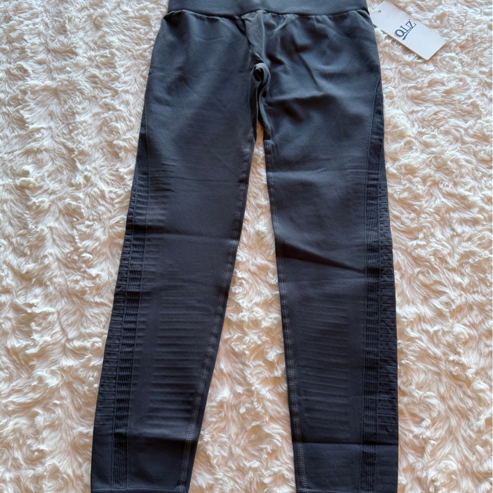 Chic Charcoal Leggings for Women